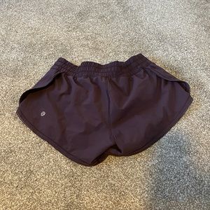 Lululemon size 4 EUC dark purple shorts